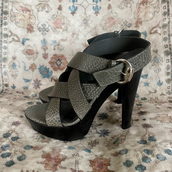 Gucci Old Libeccio Anthracite Platform Heels - Picture 3 of 9